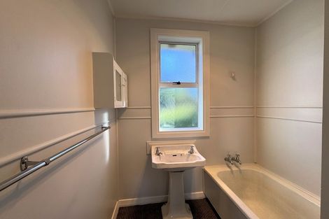 Photo of property in 44 Lowestoft Street, Balclutha, 9230