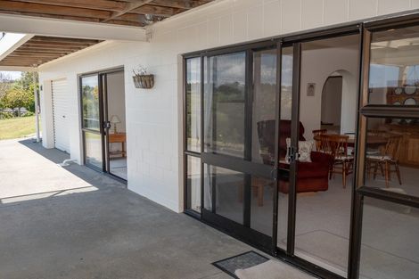 Photo of property in 95 Cable Bay Block Road, Cable Bay, 0420