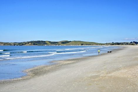 Photo of property in 271 Omaha Drive, Omaha, 0986