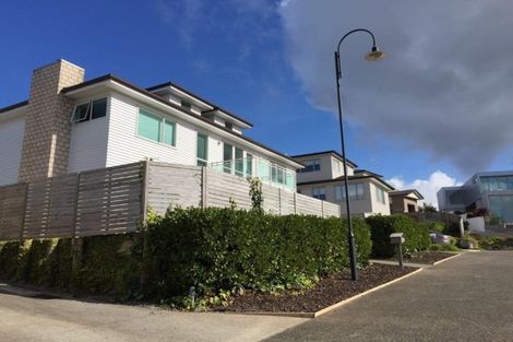 Photo of property in 63 Zara Court, Windsor Park, Auckland, 0632