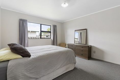 Photo of property in 118 Charleston Avenue, Whangamata, 3620