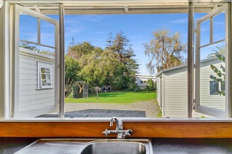 Photo of property in 37 Grey Street, Marton, 4710