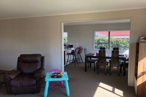 Photo of property in 1/168 Prince Regent Drive, Farm Cove, Auckland, 2012