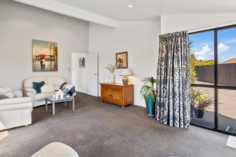 Photo of property in 110a Church Street, Mosgiel, 9024