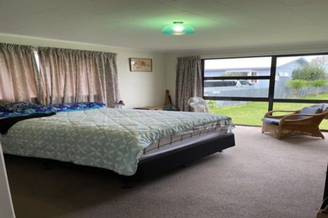 Photo of property in 27 Holloway Place, Forest Lake, Hamilton, 3200