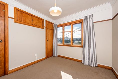 Photo of property in Ionian Flats, 123-125 Brougham Street, Mount Victoria, Wellington, 6011