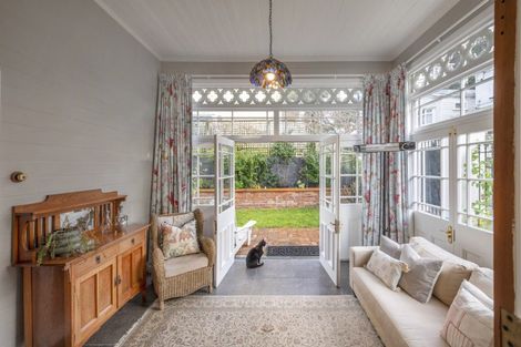 Photo of property in 26 Grant Road, Thorndon, Wellington, 6011