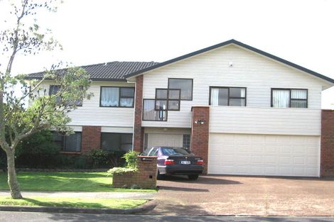 Photo of property in 70 Simmental Crescent, Somerville, Auckland, 2014