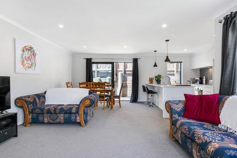 Photo of property in 310a Lakes Boulevard, Pyes Pa, Tauranga, 3112