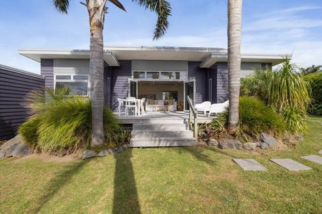 Photo of property in 11a Cullen Street, Mangawhai Heads, Mangawhai, 0505