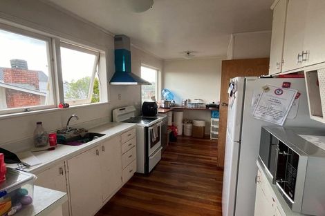 Photo of property in 8 Pooley Street, Pakuranga Heights, Auckland, 2010