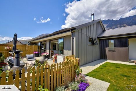 Photo of property in 39 Shepherd Road, Jacks Point, Queenstown, 9371