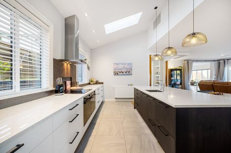 Photo of property in 6 Rushden Rise, Westmorland, Christchurch, 8025