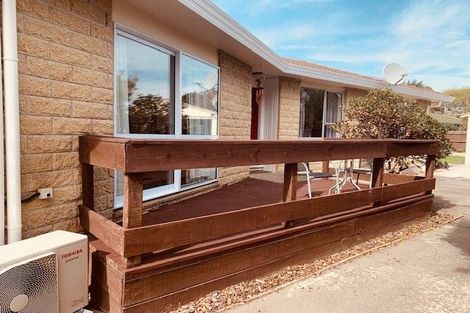 Photo of property in 9 Daytona Place, Parklands, Christchurch, 8083