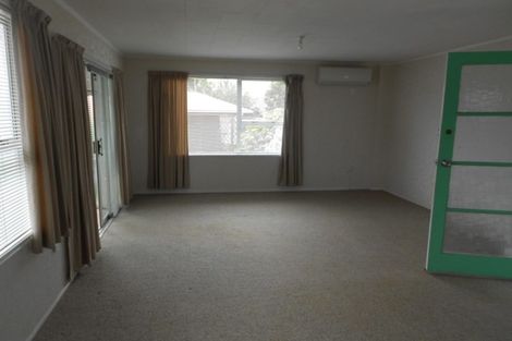 Photo of property in 2/311 Carrington Street, Vogeltown, New Plymouth, 4310