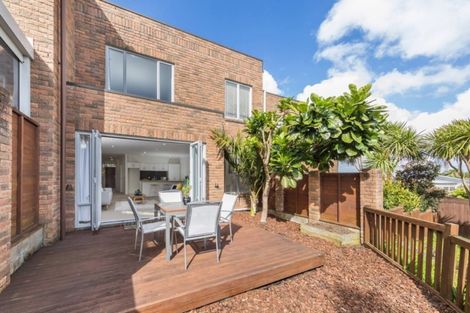 Photo of property in 5h Puka Street, Onehunga, Auckland, 1061