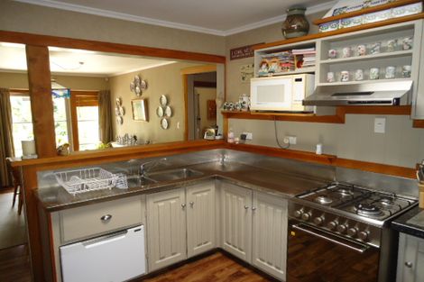 Photo of property in 122 Tirau Street, Putaruru, 3411