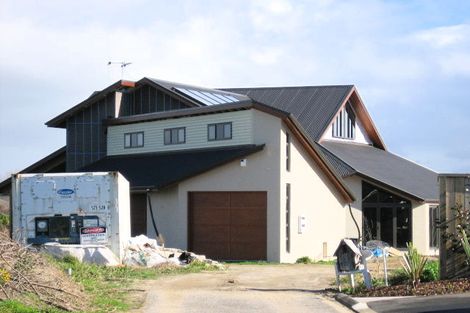 Photo of property in 10 Cotswold Lane, Huntington, Hamilton, 3210