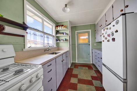 Photo of property in 44 Kapuni Street, Manaia, 4612