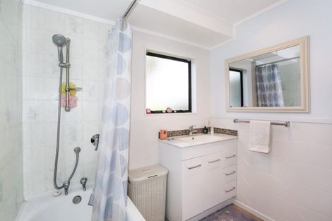 Photo of property in 20 Waipipi Wharf Road, Pollok, Waiuku, 2683