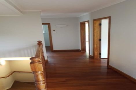 Photo of property in 10 Chamberlain Road, Massey, Auckland, 0614