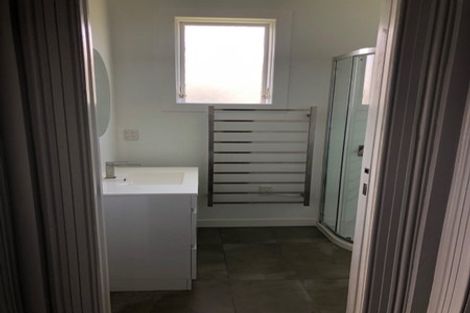 Photo of property in 15 Luxford Street, Berhampore, Wellington, 6023