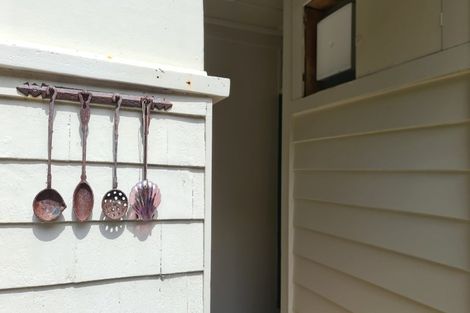 Photo of property in 3 Memorial Drive, Parahaki, Whangarei, 0112