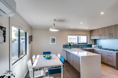 Photo of property in 403 Fenwick Street, Mayfair, Hastings, 4122