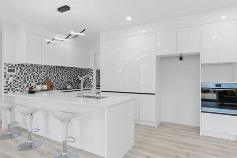 Photo of property in 11 Captain Rings Drive, Papakura, 2110