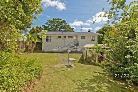 Photo of property in 23 Ellice Road, Totara Vale, Auckland, 0629