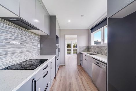 Photo of property in 22 Friesian Drive, Mangere, Auckland, 2022