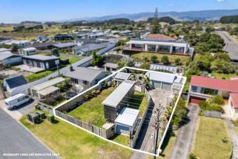 Photo of property in 48 Moana Street, Otaki Beach, Otaki, 5512