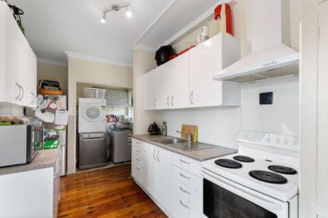 Photo of property in 1 Wakefield Street, Whanganui East, Wanganui, 4500