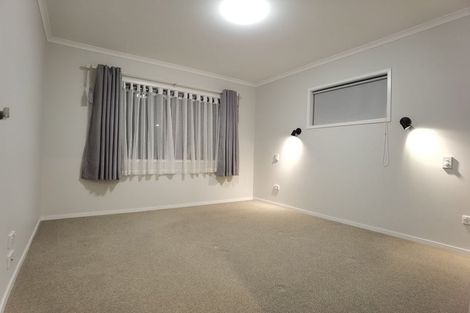 Photo of property in 125 Riverpark Crescent, Henderson, Auckland, 0610