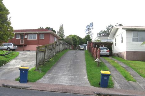 Photo of property in 5a Helleur Road, Massey, Auckland, 0614