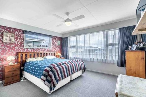 Photo of property in 121 Mcquarrie Street, Kingswell, Invercargill, 9812