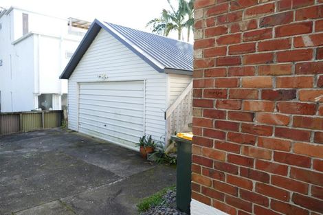 Photo of property in 77 Lake Road, Devonport, Auckland, 0622