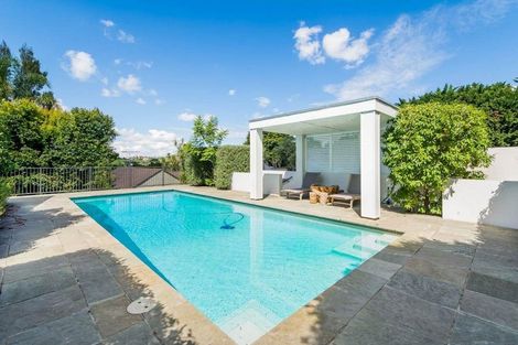 Photo of property in 35 View Road, Campbells Bay, Auckland, 0630