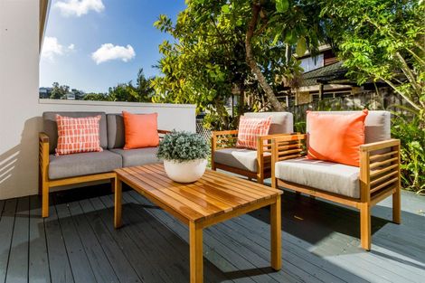 Photo of property in 2 Garden Lane, Torbay, Auckland, 0632