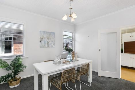 Photo of property in 29 Palm Avenue, Lyall Bay, Wellington, 6022