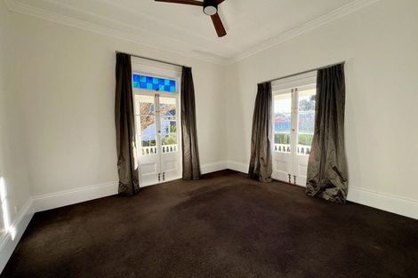 Photo of property in 1 Mozeley Avenue, Devonport, Auckland, 0624