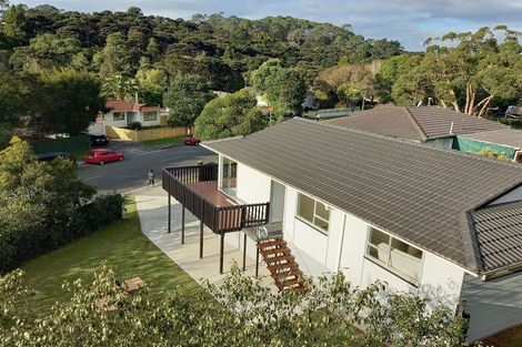 Photo of property in 23 Spinella Drive, Bayview, Auckland, 0629