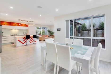 Photo of property in 92 Babich Road North, Ranui, Auckland, 0612