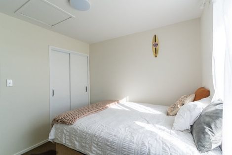 Photo of property in 11 Stitchbird Crescent, Papakura, 2110