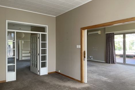 Photo of property in 105 Campbell Road, One Tree Hill, Auckland, 1061