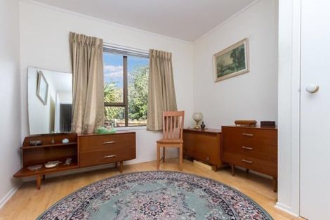 Photo of property in 6 Orinda Close, Botany Downs, Auckland, 2010