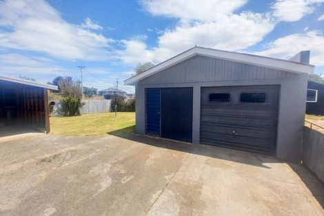 Photo of property in 3 Clifden Highway, Tuatapere, 9620
