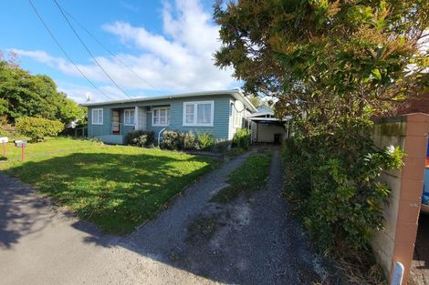 Photo of property in 11 Tararua Street, Pahiatua, 4910