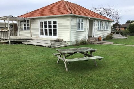 Photo of property in 2/1 Gardiner Street, Westshore, Napier, 4110