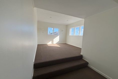 Photo of property in 61 Oakdale Road, Mount Roskill, Auckland, 1041